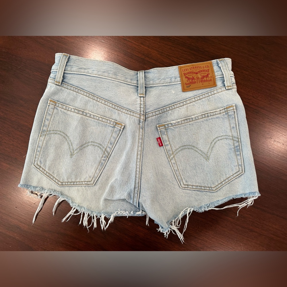 SOLD Levi’s Jean shorts